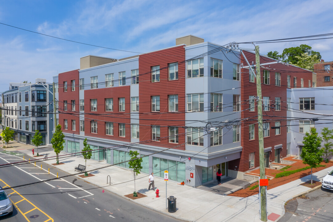 Union Square in Somerville, MA - Foto de edificio