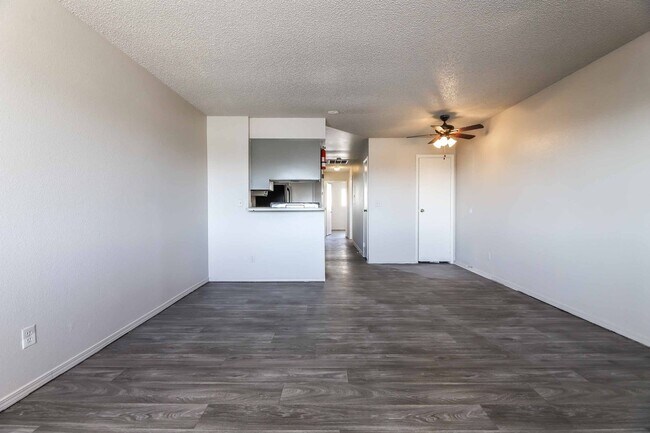 419 N 15th St in Las Vegas, NV - Building Photo - Building Photo