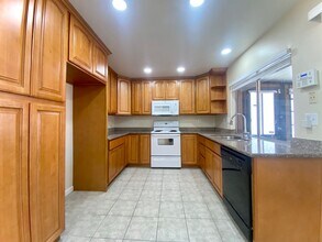 33025 Calistoga St in Union City, CA - Building Photo - Building Photo