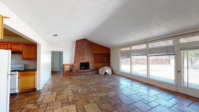 property at 5001 Rockford Dr