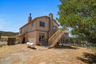 14849 Ripton Rd in Lake Hughes, CA - Building Photo - Building Photo