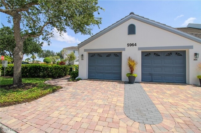 property at 5964 Sand Wedge Ln