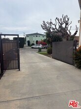 1712 Ridgeley Dr in Los Angeles, CA - Building Photo - Building Photo