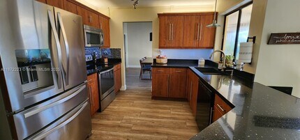 15820 Sedgewyck Cir N in Davie, FL - Building Photo - Building Photo