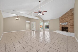 18918 Droitwich Dr in Humble, TX - Building Photo - Building Photo