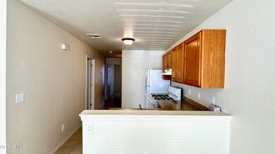 8491 Roseway Dr in El Paso, TX - Building Photo - Building Photo