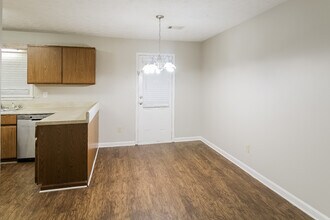 2439 Hewatt Rd in Snellville, GA - Building Photo - Building Photo