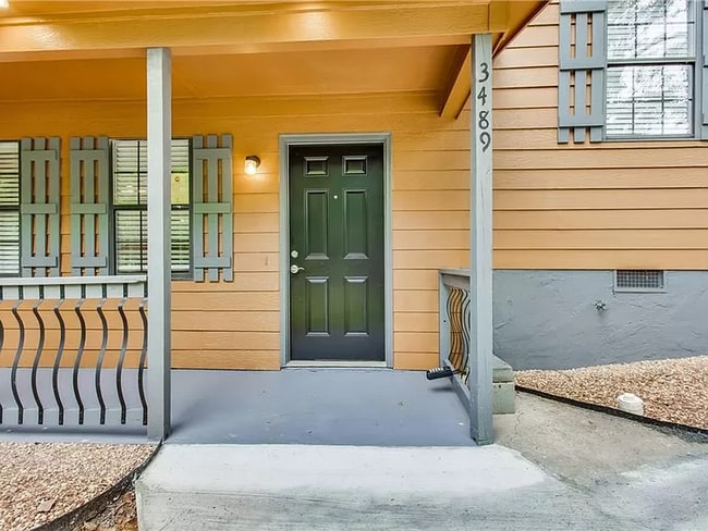 property at 3489 Mustang Dr