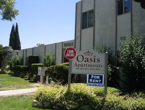 Oasis Apartments in Garden Grove, CA - Building Photo - Building Photo