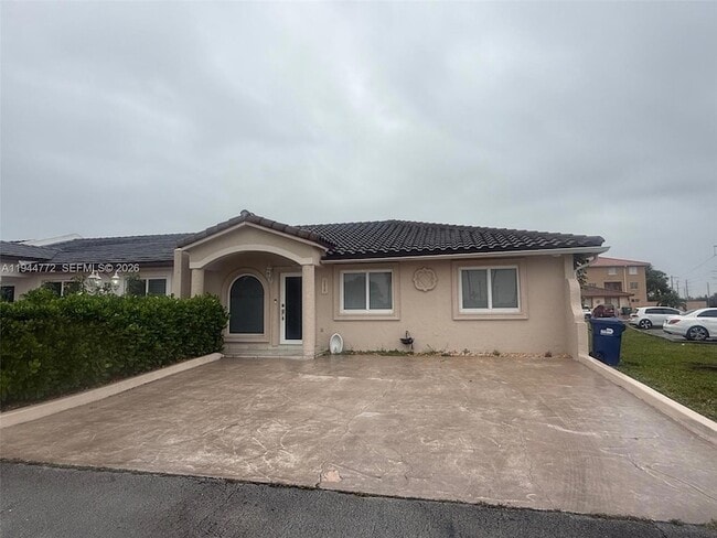 7539 NW 173rd Terrace