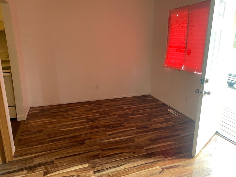6020 Briarcliff Path, Unit B in Kalamazoo, MI - Foto de edificio
