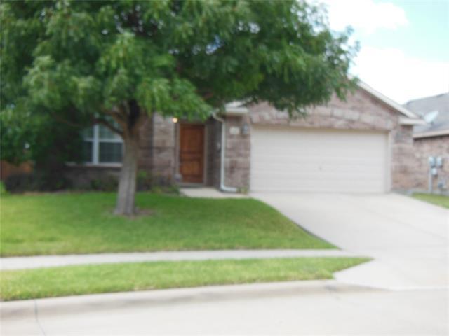 15633 Wheelhorse Trail in Roanoke, TX - Building Photo