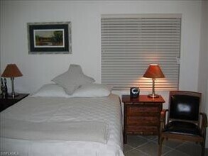 480 5th St S-Unit -103 in Naples, FL - Building Photo - Building Photo