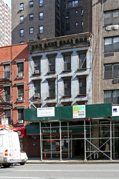 940 1st Ave in New York, NY - Building Photo