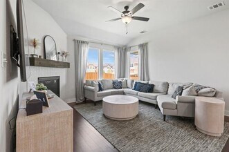 638 Taylor Dr in Rockwall, TX - Building Photo - Building Photo