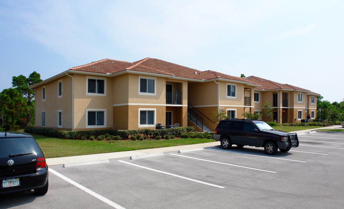 Pelican Isles Apartments in Sebastian, FL - Building Photo