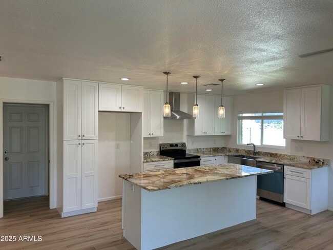 7211 N 46th Ave in Glendale, AZ - Building Photo - Building Photo