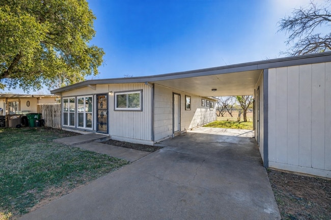 2501 A Ave in San Angelo, TX - Building Photo - Building Photo