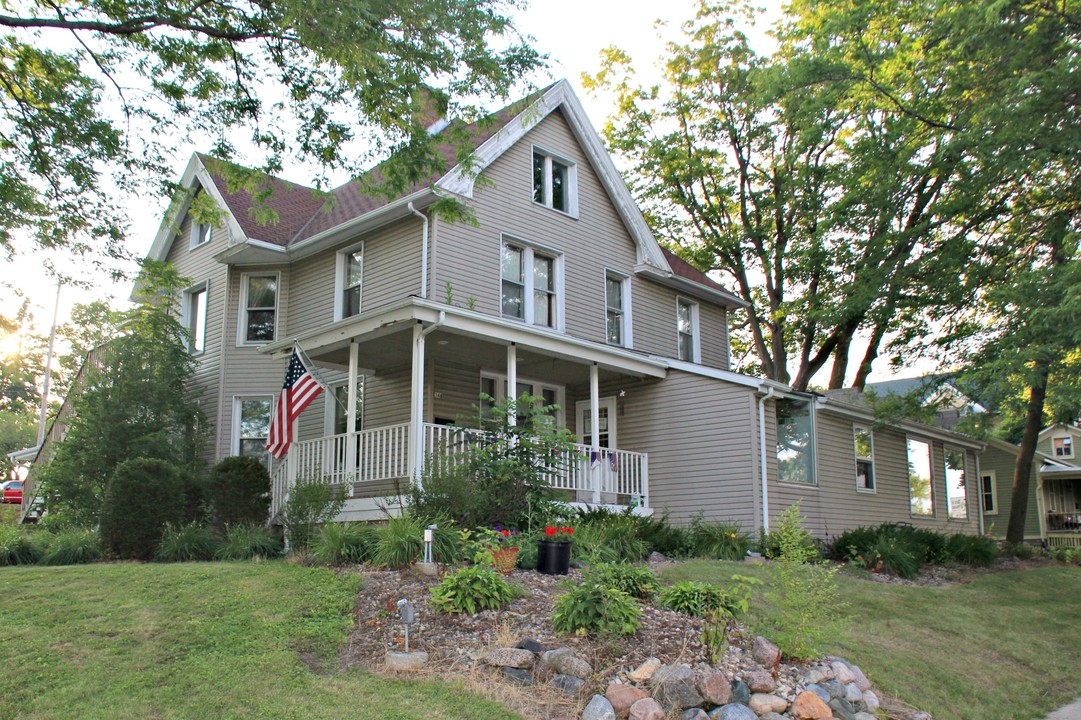 346 S Main St in West Bend, WI - Building Photo