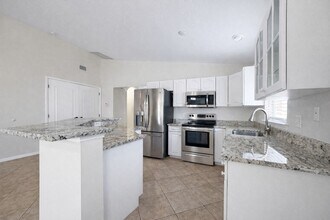 2310-2312 NE 8th Pl in Cape Coral, FL - Building Photo - Building Photo