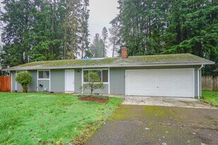 13817 NE 35th Cir in Vancouver, WA - Building Photo