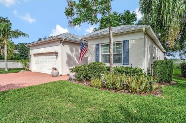 2500 Castle Pines St in Clermont, FL - Foto de edificio - Building Photo