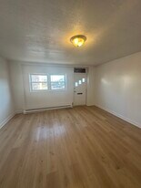 636 Ridge Ave in Allentown, PA - Building Photo