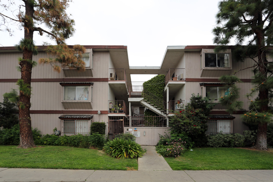 Park Place Apartments in San Diego, CA - Building Photo