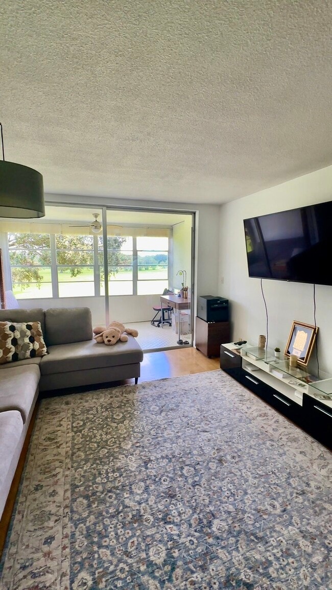 2651 S Course Dr in Pompano Beach, FL - Building Photo - Building Photo