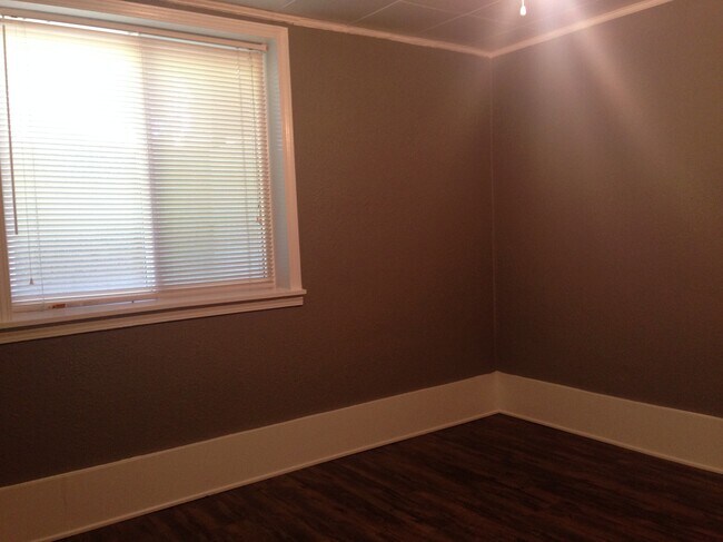 408 E Terry St, Unit Down in Pocatello, ID - Building Photo - Building Photo