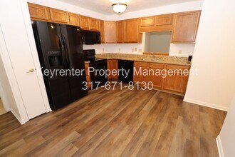11156 Fall Dr in Indianapolis, IN - Building Photo - Building Photo