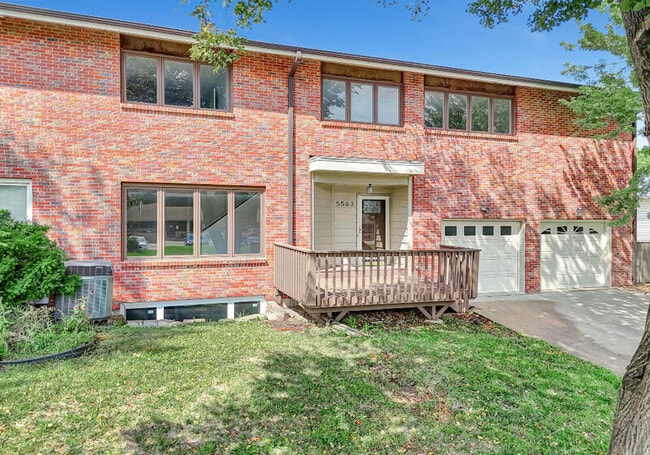 property at 5563 Canterbury Ln