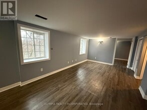 76 Martindale Rd in St Catharines, ON - Building Photo - Building Photo