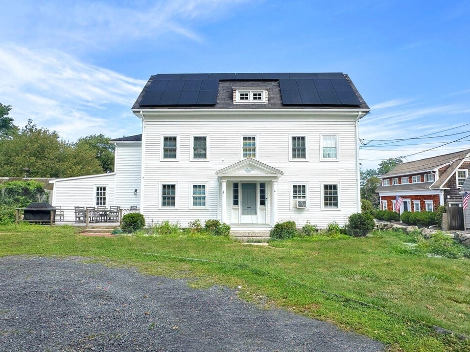 6 Mill Ln in Rockport, MA - Building Photo