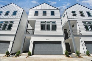 420 Janisch Rd in Houston, TX - Building Photo