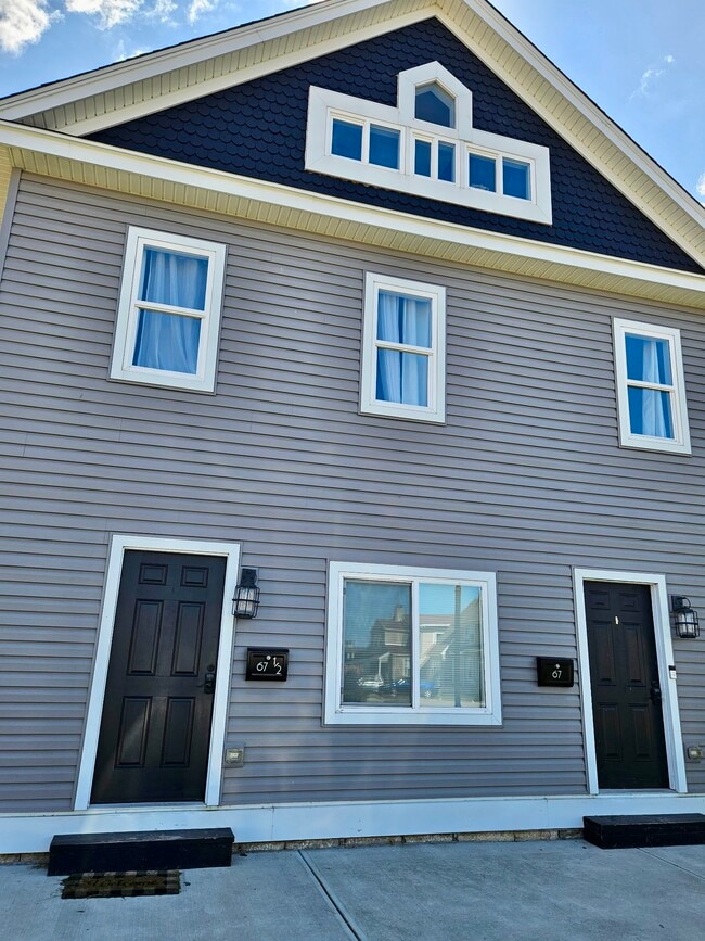 67 W 2nd St, Unit 67 B in Xenia, OH - Building Photo - Building Photo