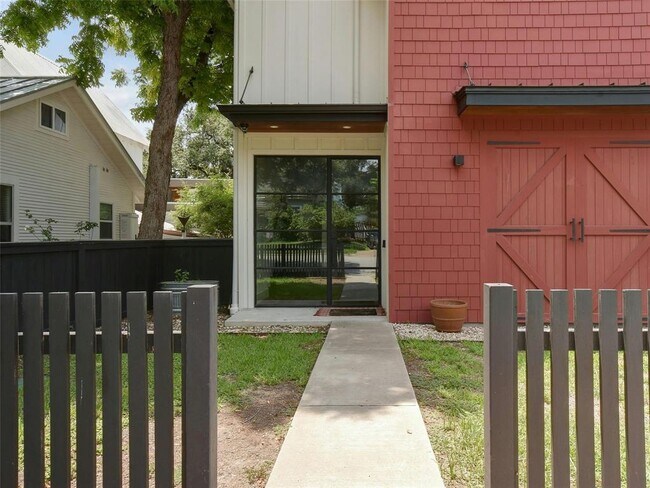 1003 E 14th St in Austin, TX - Building Photo - Building Photo