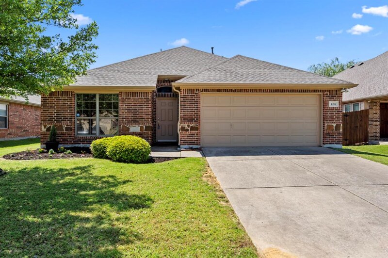 2356 Aurora Dr in Little Elm, TX - Building Photo