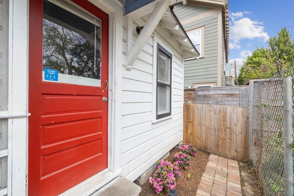 1818 Lubbock St in Houston, TX - Building Photo