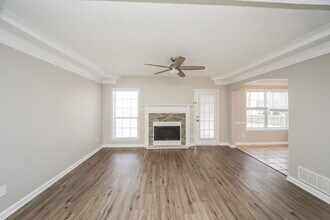 4460 Okeechobee Dr in Nesbit, MS - Building Photo - Building Photo
