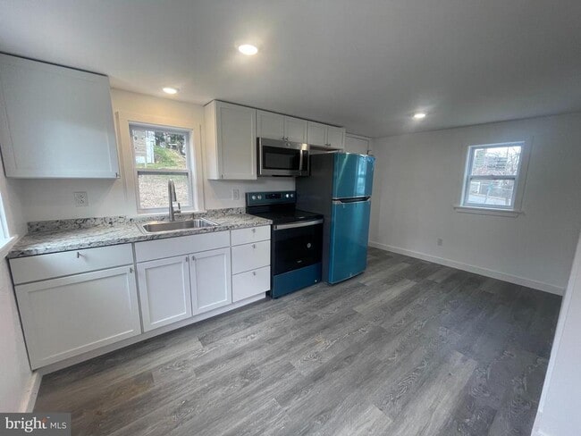 25 W 33rd St in Reading, PA - Building Photo - Building Photo