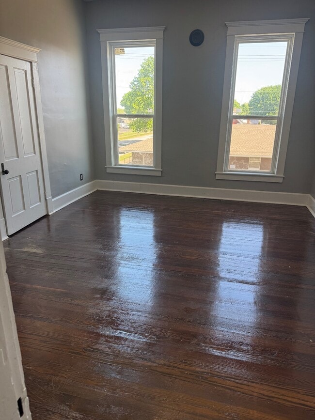 748 9th St in Tell City, IN - Building Photo - Building Photo