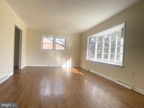 13008 Woodburn Dr in Hagerstown, MD - Building Photo - Building Photo