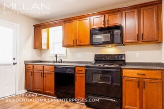 100 Sango Place Villas Dr in Clarksville, TN - Building Photo - Building Photo