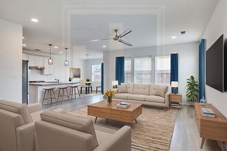 100 Fluttermill Loop in Liberty Hill, TX - Building Photo - Building Photo