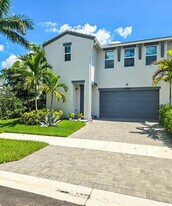 5300 Thatcher Ct in Westlake, FL - Building Photo