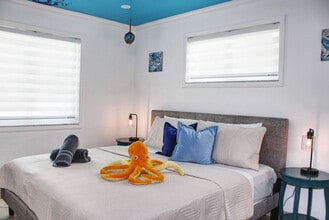 330 Grant St, Unit SI FL1-ID1077063P in Hollywood, FL - Building Photo - Building Photo