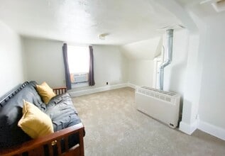 900 Colorado St in Manhattan, KS - Building Photo - Building Photo