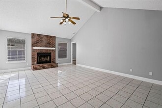 16207 Parkway Dr in Pflugerville, TX - Building Photo - Building Photo