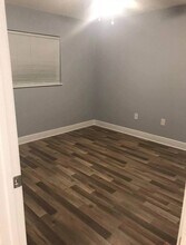 6205 12th St Ct E in Bradenton, FL - Foto de edificio - Building Photo